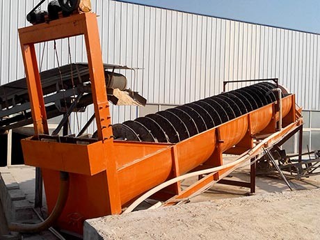 提純石英砂用洗砂機(jī)洗凈后磨成350目的粉，一套設(shè)備下來(lái)多少錢(qián)