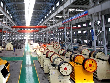 破碎機什么牌子好?紅星破碎設(shè)備廠家值得信任，報價更合理