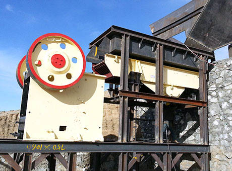 河南新鄉(xiāng)350t/h花崗巖破碎生產(chǎn)線