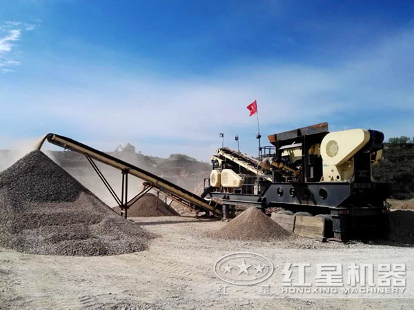 移動破碎站生產(chǎn)現(xiàn)場