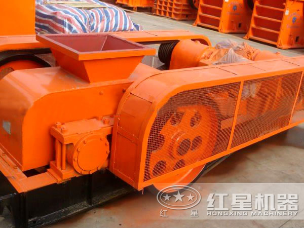 對(duì)輥式破碎機(jī)俯視圖