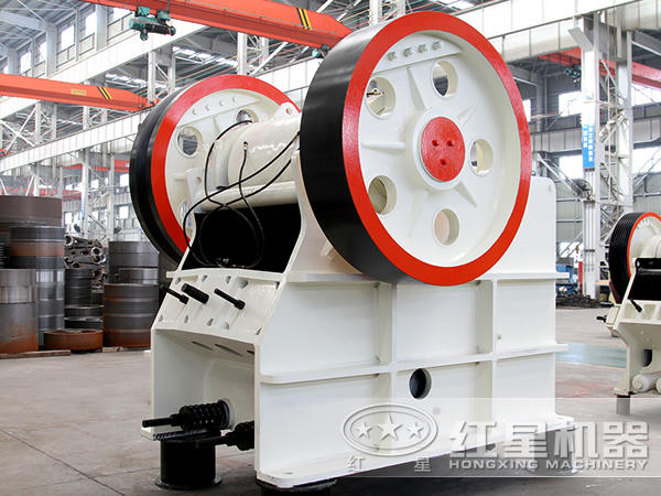 復(fù)擺顎式破碎機(jī)