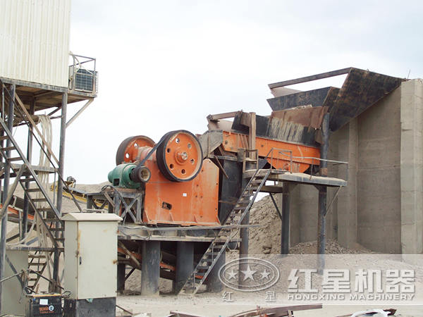 粉碎機現(xiàn)場圖