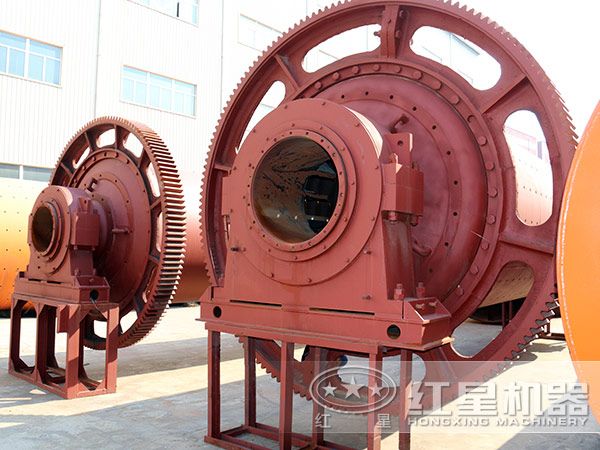 尾礦球磨機(jī)近景圖片