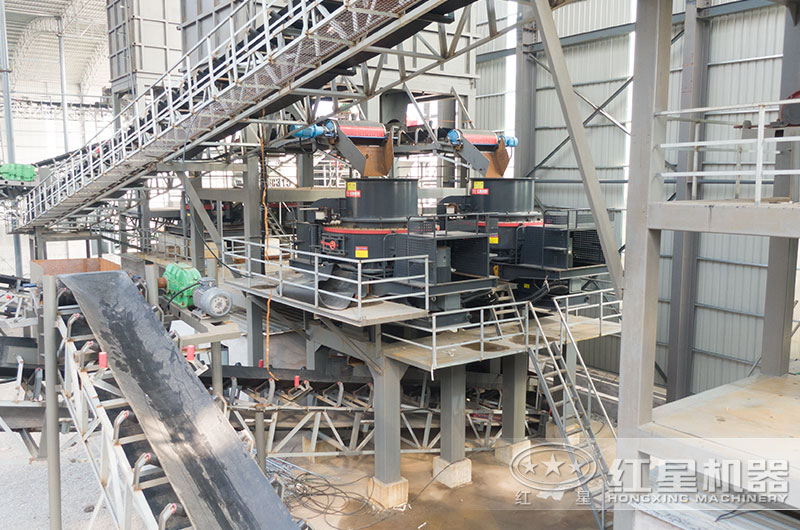 新型硬巖制砂機(jī)工作現(xiàn)場(chǎng)圖片