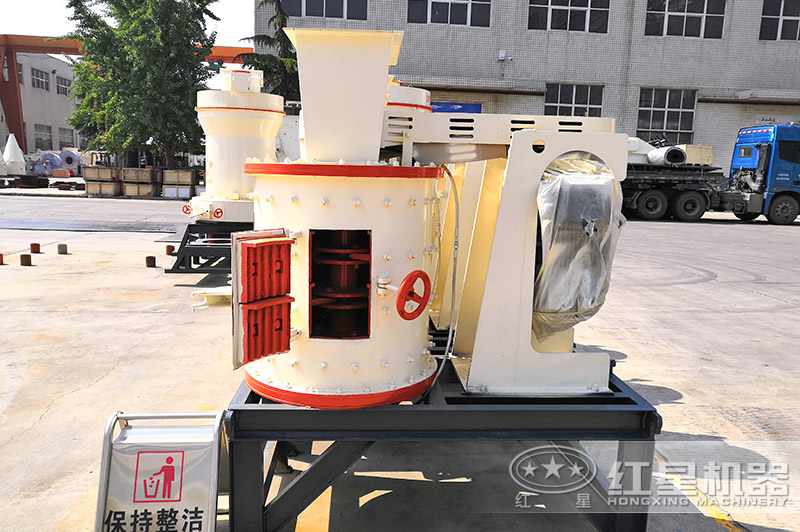 復(fù)合式破碎機(jī)，一側(cè)門可打開