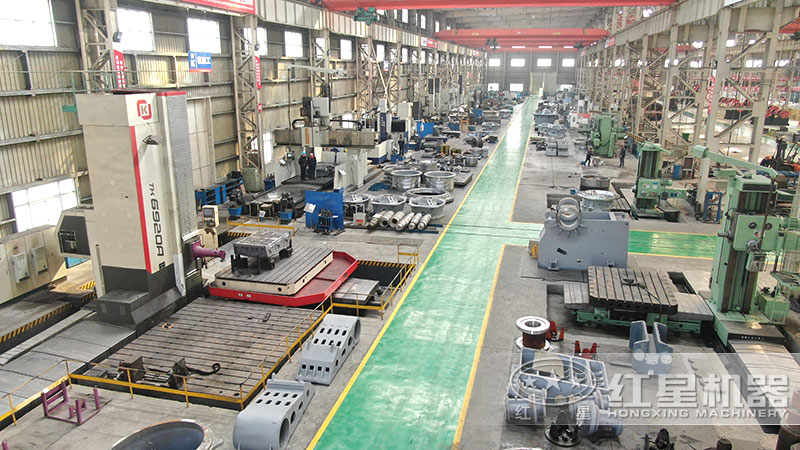 紅星機(jī)器砂石粉碎機(jī)生產(chǎn)車間