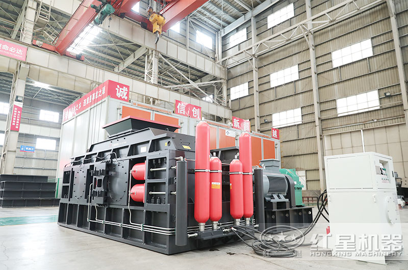 對輥細(xì)碎制砂機(jī)