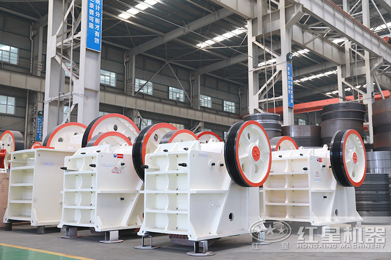 一條時(shí)產(chǎn)量300噸碎石生產(chǎn)線用912鄂破行嗎？出料粒度多少（附現(xiàn)場(chǎng)）