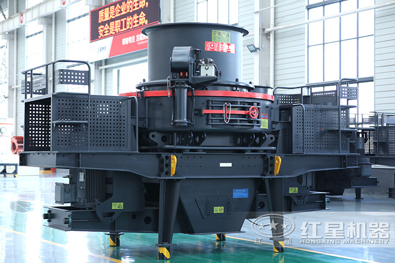  這款是HVI制砂機(jī)，產(chǎn)量70-585噸/時(shí)