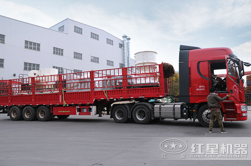 紅星小型石子機(jī)設(shè)備發(fā)貨