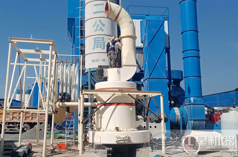 煤粉磨粉機工作現(xiàn)場圖片