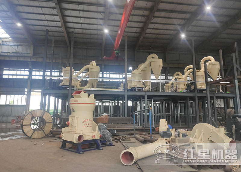 石英砂磨出的粉能達(dá)到多少目，一小時(shí)產(chǎn)多少噸