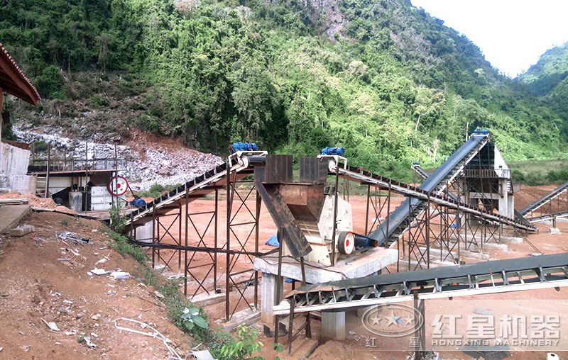 46破碎機搭載1007反擊破現(xiàn)場實拍