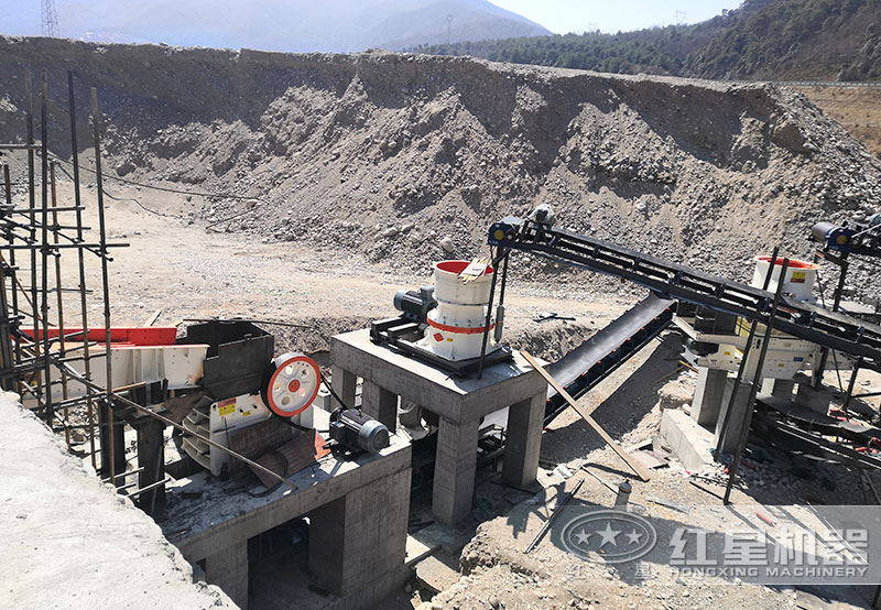 玄武巖砂石料生產(chǎn)線一套設(shè)備有哪些，普料和高料的區(qū)別