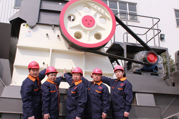 白云巖破碎機(jī)售后