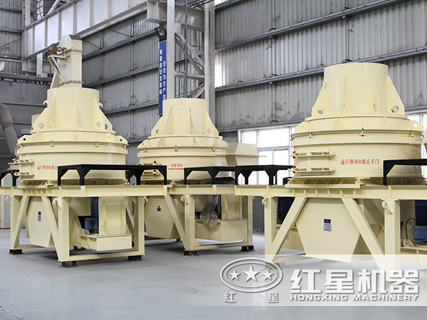 整齊擺放的制砂機(jī)