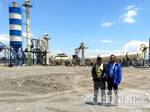 高領(lǐng)土選礦作業(yè)現(xiàn)場遠(yuǎn)景實拍