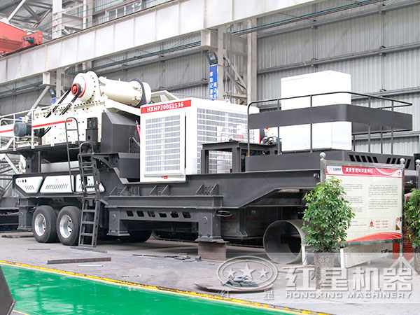 車載移動(dòng)粉碎機(jī)