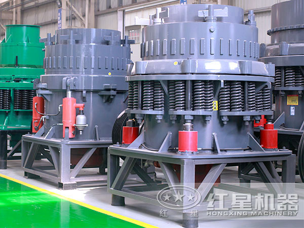 河卵石圓錐破碎機車間實拍