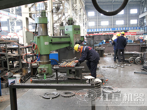 碎石機設(shè)計