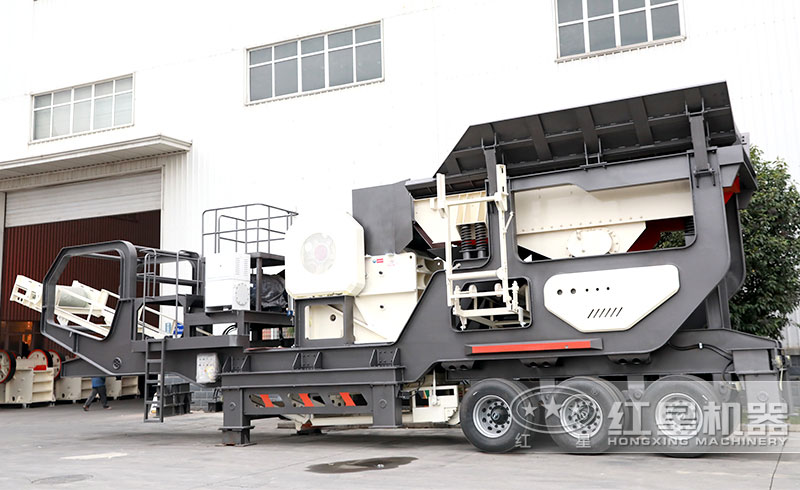 環(huán)保新型移動碎石機廠區(qū)實拍