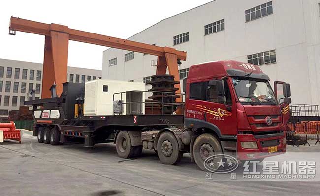 流動(dòng)式石子機(jī)發(fā)貨現(xiàn)場(chǎng)