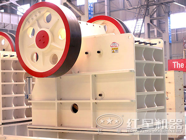 碎石機(jī)車間實(shí)拍