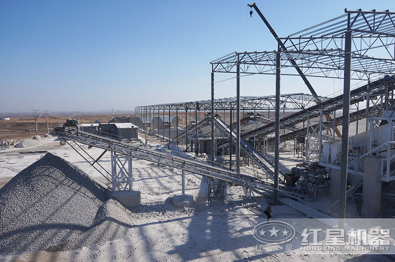 機(jī)制砂生產(chǎn)現(xiàn)場(chǎng)
