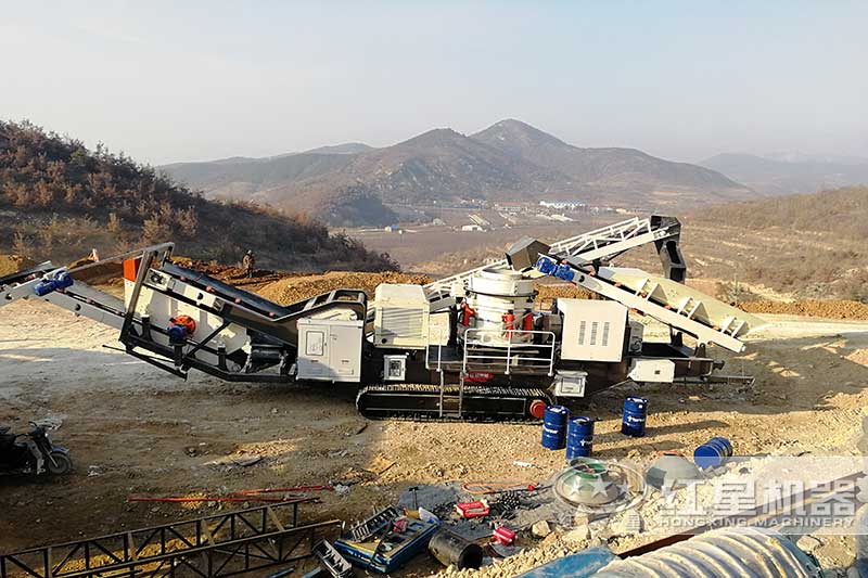 履帶移動(dòng)圓錐式破碎站在山東現(xiàn)場(chǎng)作業(yè)