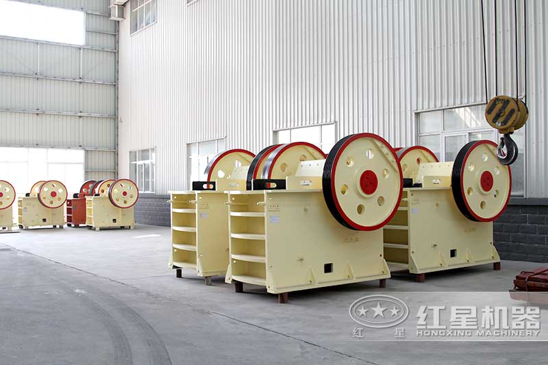 顎式破碎機用于膨潤土的粗破