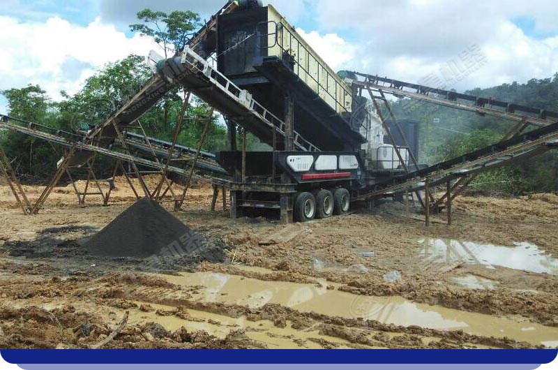 輪胎移動(dòng)反擊式破碎機(jī)現(xiàn)場(chǎng)