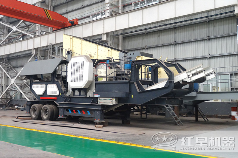 移動(dòng)式破碎機(jī)加鄂破車間實(shí)拍