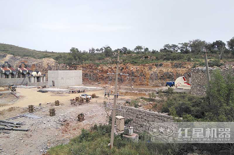 輝縣時產(chǎn)1000噸重錘破安裝現(xiàn)場