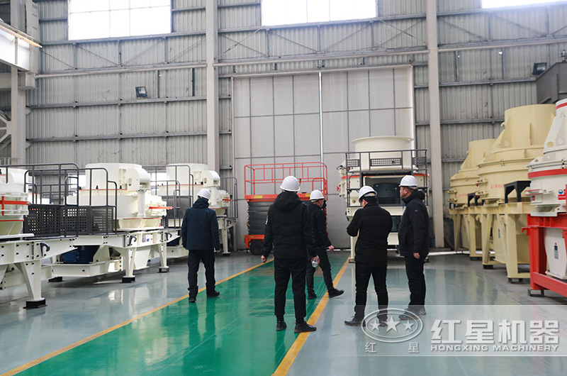 客戶來紅星機器廠區(qū)考察