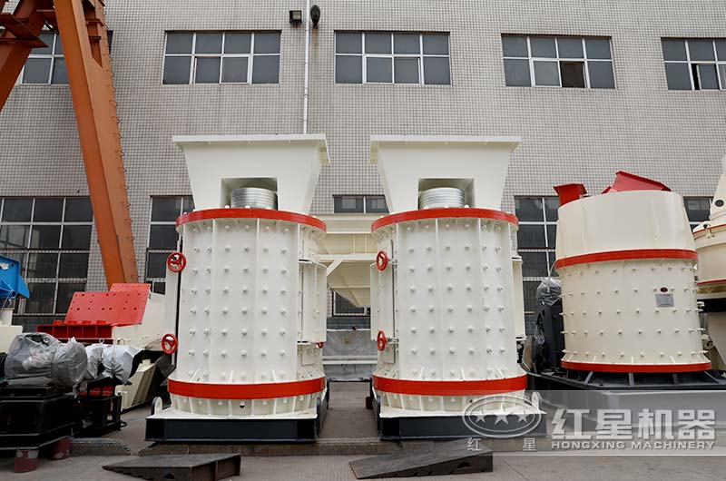 復合式破碎機設(shè)備展示