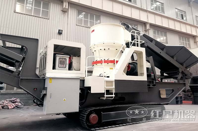 履帶式移動(dòng)破碎機(jī)