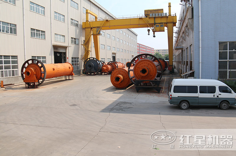 礦山機械設(shè)備生產(chǎn)基地