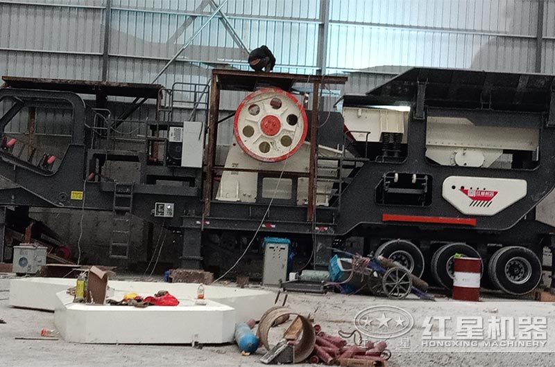 河南移動(dòng)破碎機(jī)廠家_建筑垃圾處理設(shè)備，又環(huán)保又賺錢