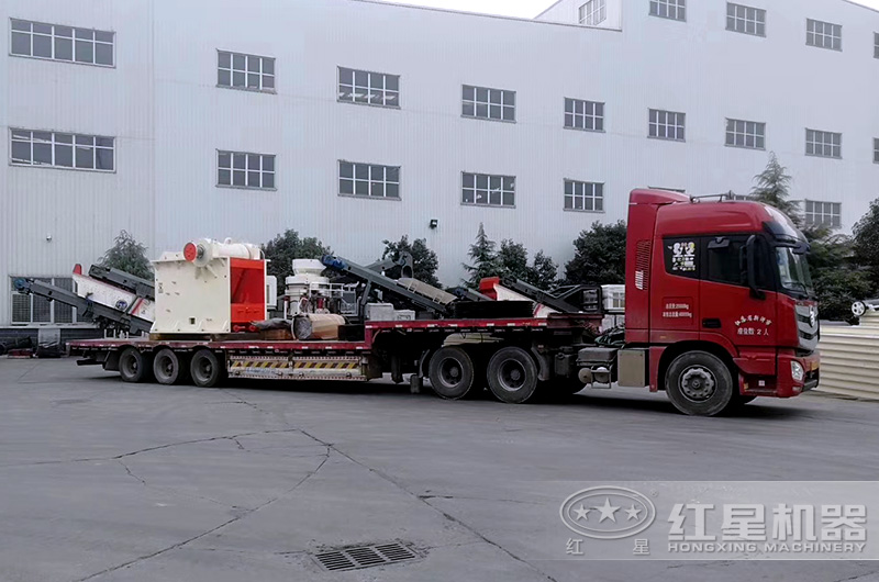 顎式破碎機(jī)發(fā)貨