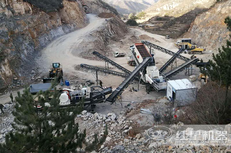 磕石頭機(jī)器為基礎(chǔ)建設(shè)加工砂石骨料