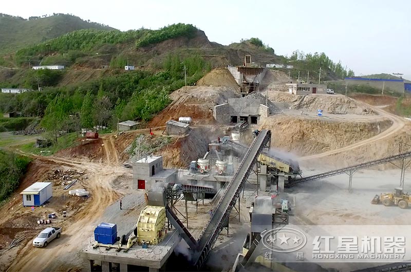 公路用顎式破碎機(jī)現(xiàn)場(chǎng)實(shí)拍