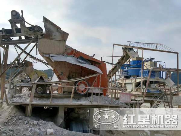 鵝卵石制砂機(jī)現(xiàn)場(chǎng)圖
